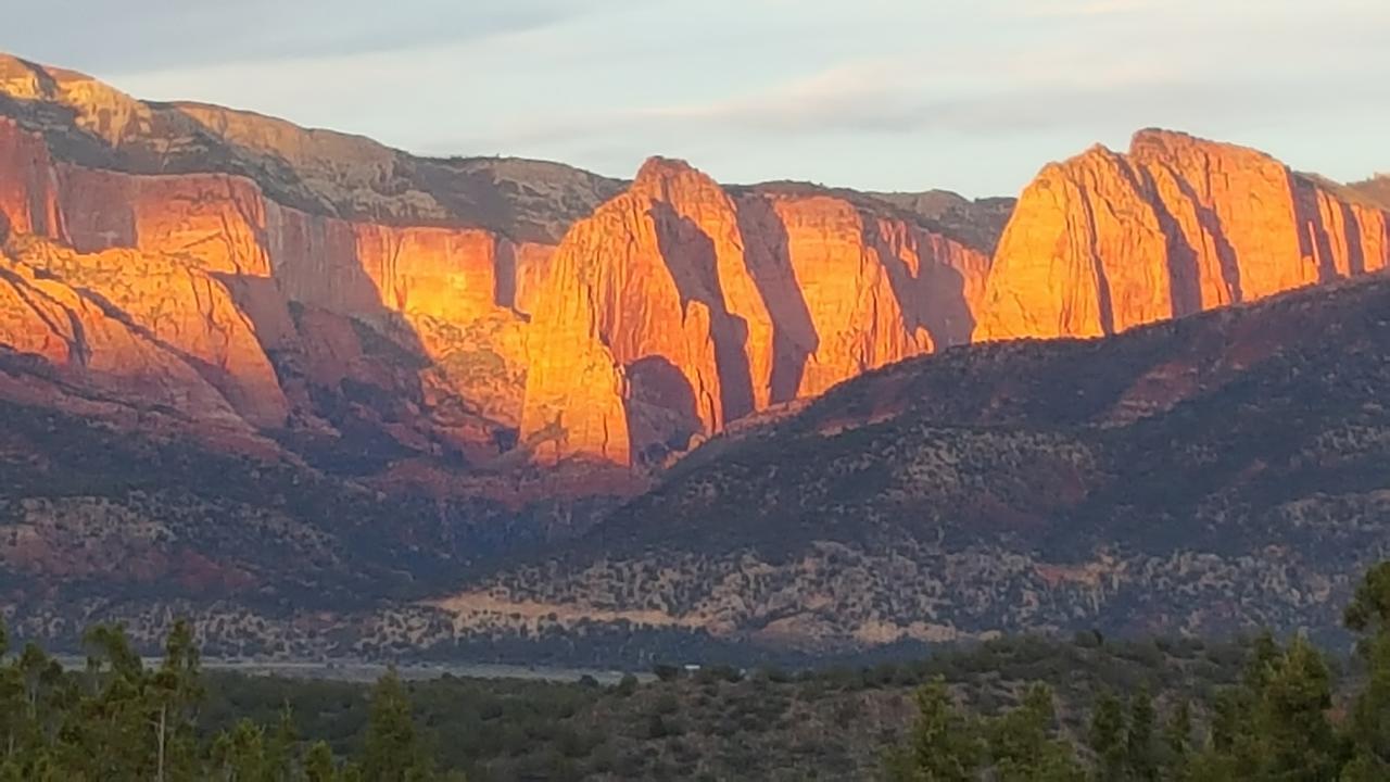 Bed and Breakfast Harmony Belle At Kolob Canyon à New Harmony Extérieur photo